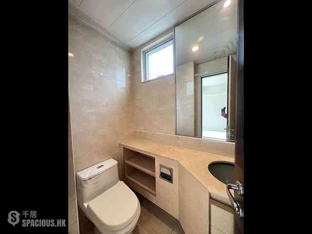 Tung Chung - Coastal Skyline Phase 2 Le Bleu 11