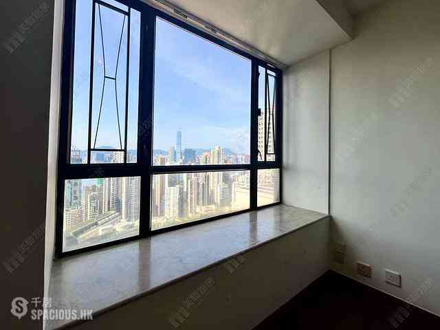 Mid Levels West - Skylight Tower 15
