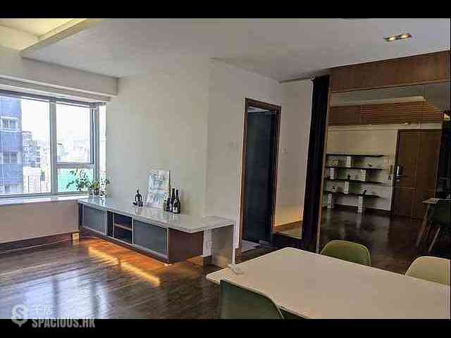 Mid Levels West - Bonham Court 01