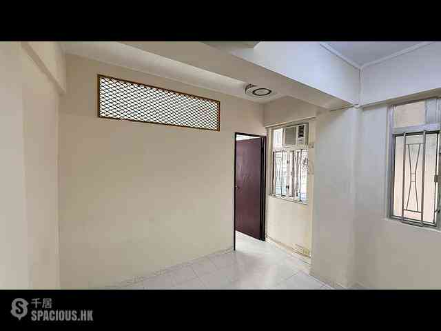 Sheung Wan - Ka Yue Building 03