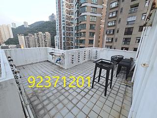 Wan Chai - Vincent Mansion 09