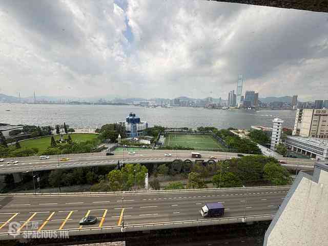 Sheung Wan - 76, Connaught Road West 05