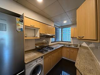 West Kowloon - The Waterfront Phase 2 Block 6 03