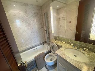 Beacon Hill - One Mayfair 25