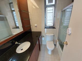 West Kowloon - Sorrento Phase 2 Block 2 06