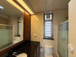West Kowloon - Sorrento Phase 2 Block 2 13