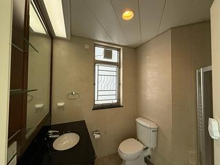 West Kowloon - Sorrento Phase 2 Block 2 16