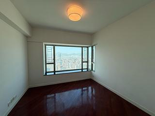 West Kowloon - Sorrento Phase 2 Block 2 19