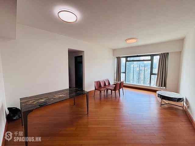 West Kowloon - The Harbourside 01