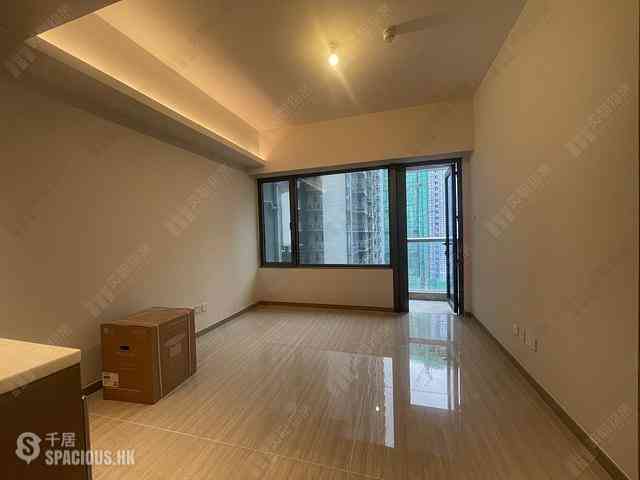Wong Chuk Hang - The Southside Phase 1 Southland Tower 1B 01