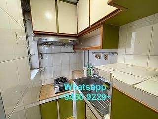 Sai Ying Pun - Kam Kwan Building 11