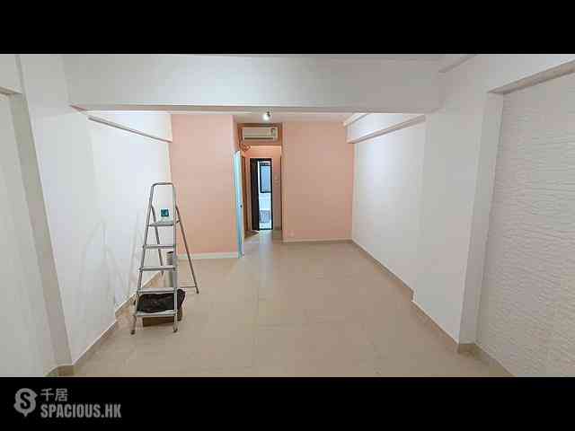 Sheung Wan - Kai Wah Building 05