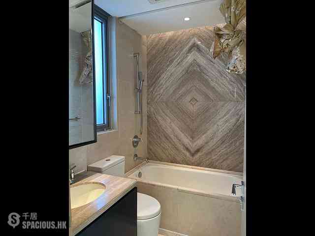 Sai Wan Ho - Island Residence 04