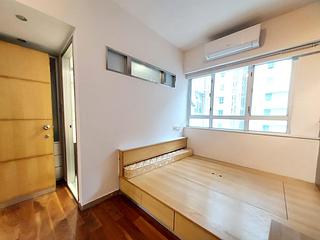 Mid Levels Central - Carlos Court 02