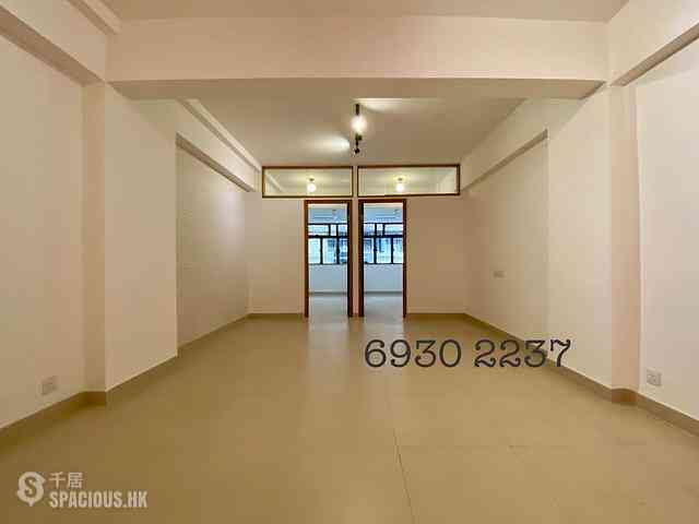 Sheung Wan - Kai Wah Building 01