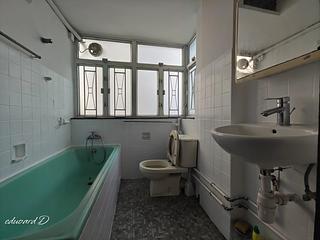 Leighton Hill - Starlight House 05