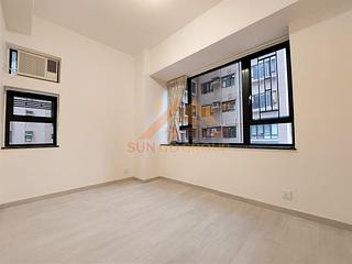 Mid Levels Central - Robinson Heights Block 1 02