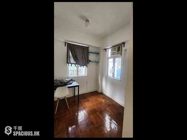 Central - Chung Shan House 05