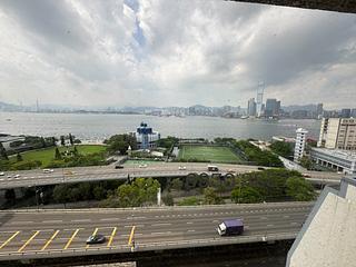 Sheung Wan - 76, Connaught Road West 05