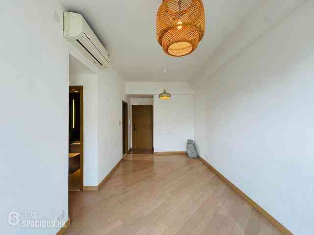 Tung Chung - Century Link Phase 1 Tower 6A 08