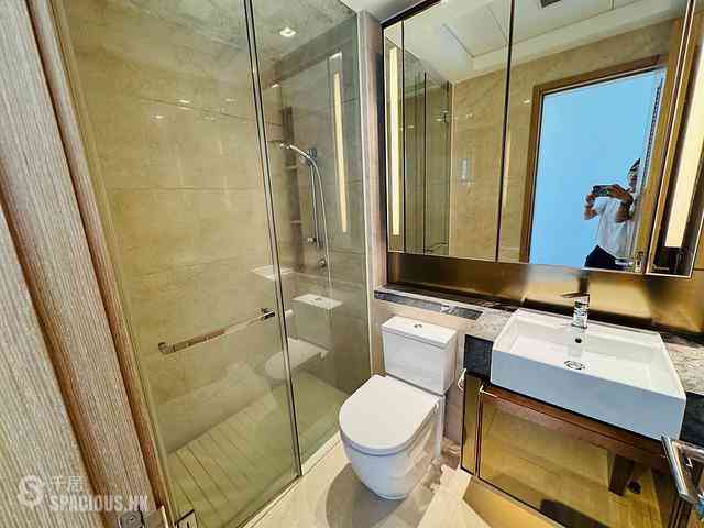 Tung Chung - Century Link Phase 1 Tower 6A 09