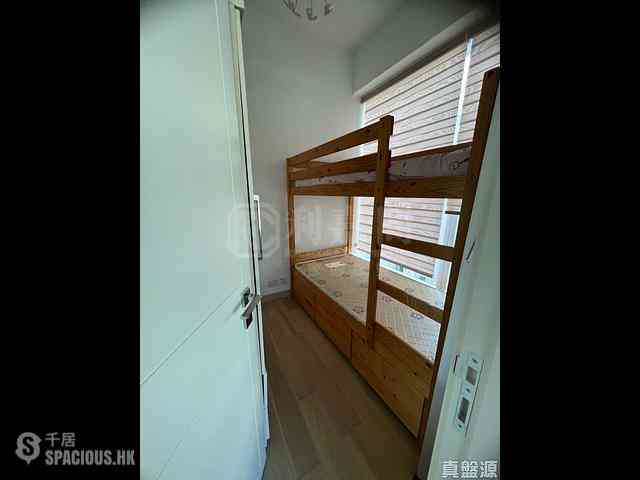 Tseung Kwan O - Monterey Block 5 05