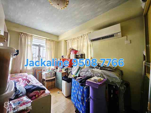 Beacon Hill - Merry Court 05