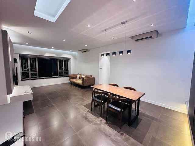 West Kowloon - Sorrento 01