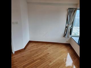 West Kowloon - Sorrento Phase 1 Block 6 04