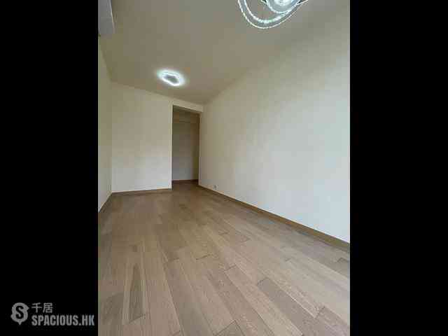 Tseung Kwan O - Monterey Block 7A 07