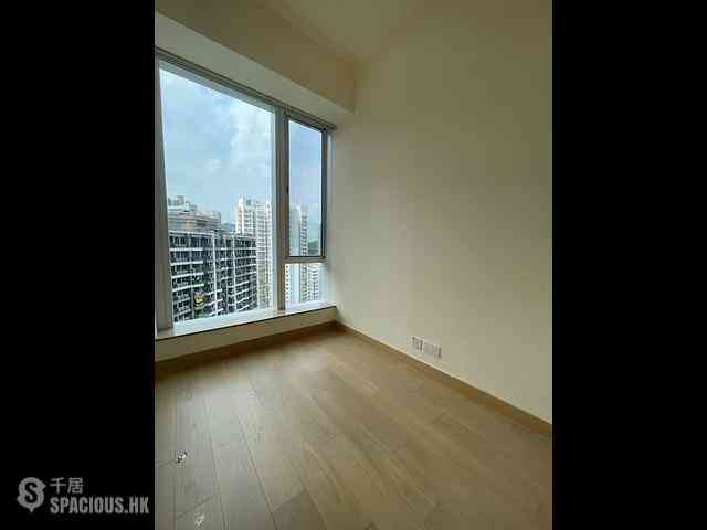 Tseung Kwan O - Monterey Block 7A 13
