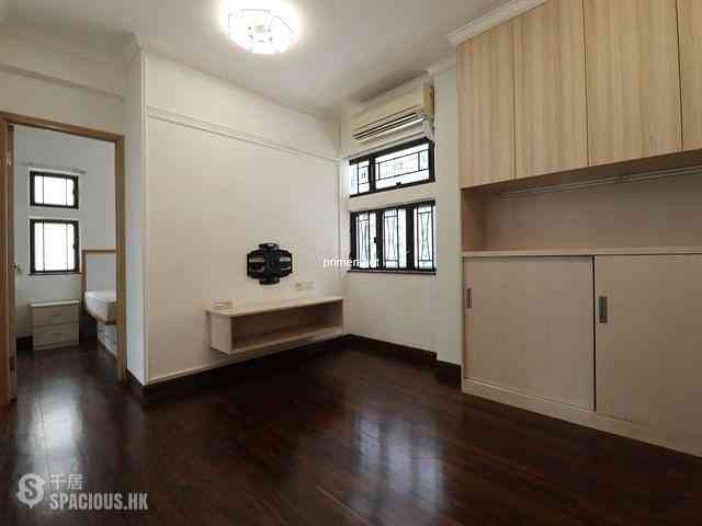 Wan Chai - Newman House 04