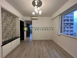 Mid Levels Central - On Fung Building 02