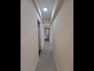 Mid Levels West - Realty Gardens Rome Court (Block 4) Rome Court 02