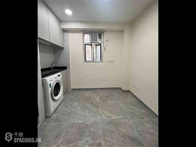 Tai Kok Tsui - Fuk Hing Building 02