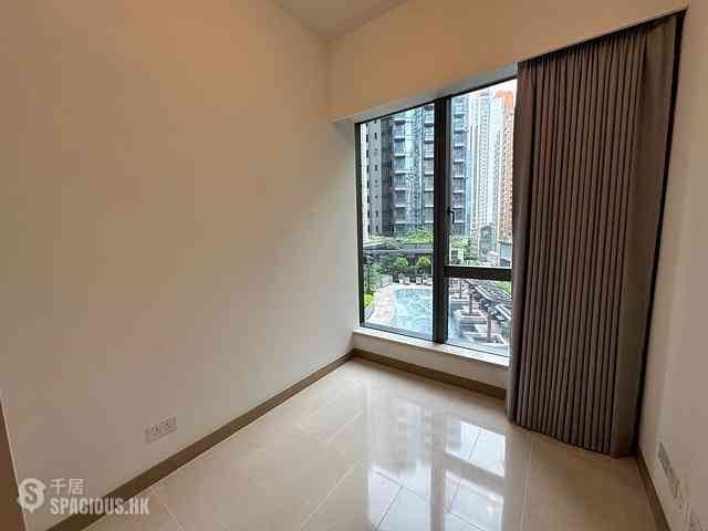 North Point - Victoria Harbour Phase 2B-3 Tower 5 05