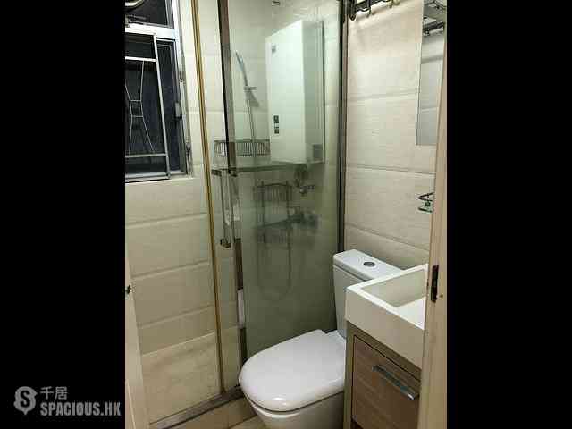 Sai Ying Pun - New Start Building 06