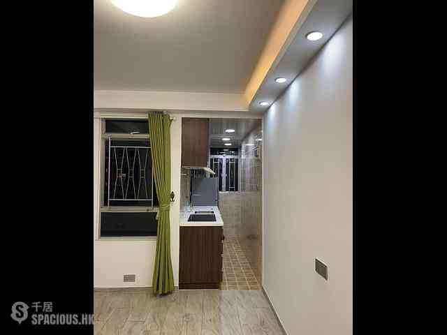 Sai Ying Pun - New Start Building 05