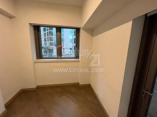 Mid Levels Central - 3, MacDonnell Road 07