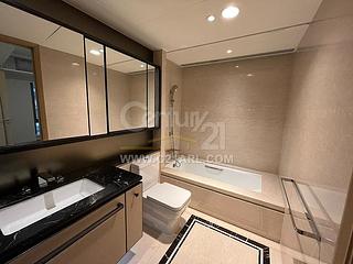 Mid Levels Central - 3, MacDonnell Road 06