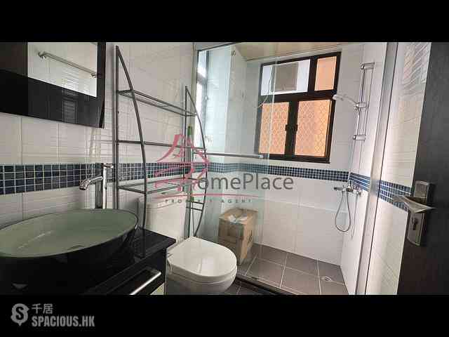 Sai Ying Pun - 99C, High Street 08