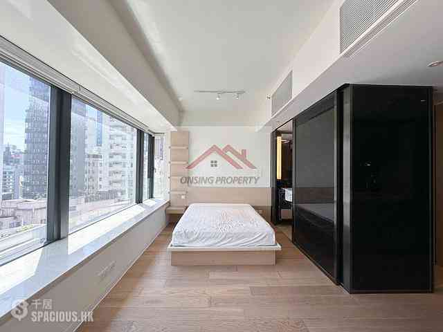 Mid Levels Central - Gramercy 01