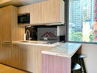 Mid Levels Central - Gramercy 02