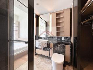Mid Levels Central - Gramercy 05