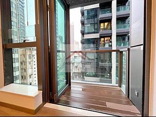 Sai Ying Pun - Two・Artlane 05