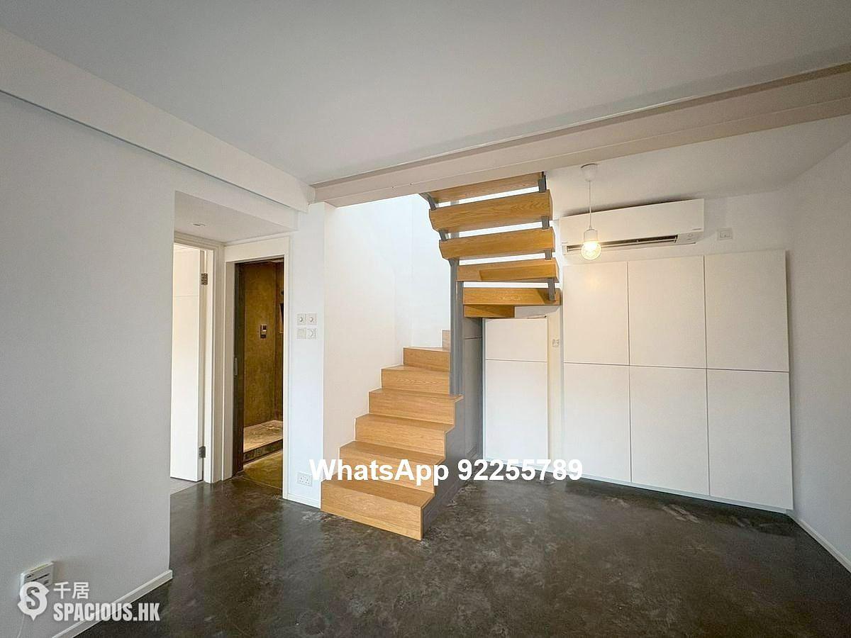 Sheung Wan - Lascar Court 01