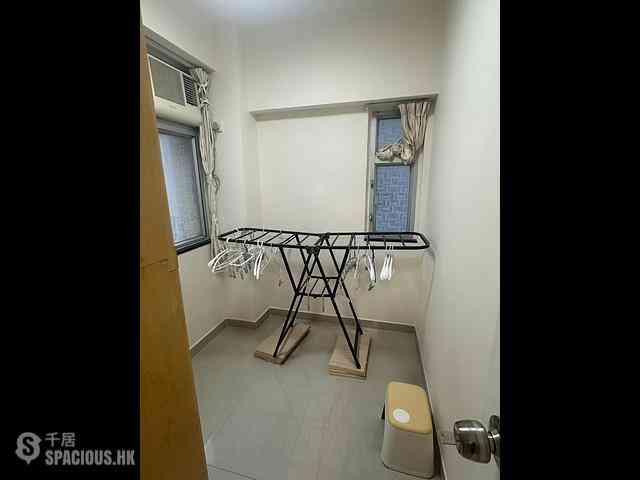 North Point - Fung Cheong Building 02