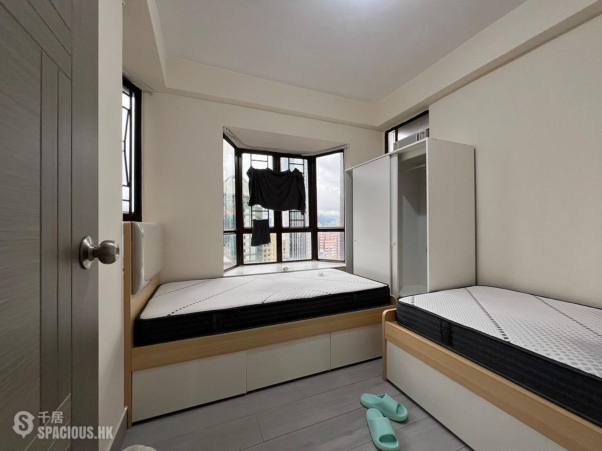 Sai Ying Pun - Kwong Fung Terrace 01