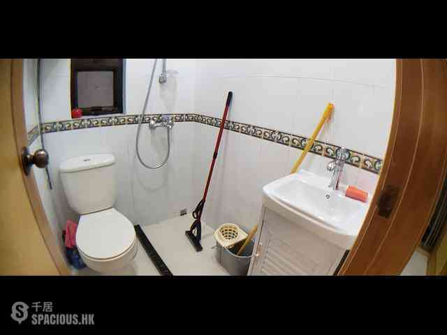 Sai Ying Pun - Tung Lee Building 05