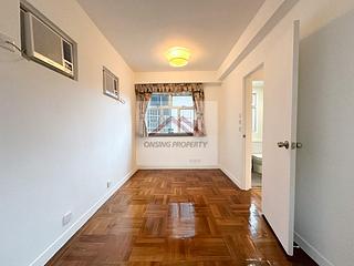 Mid Levels Central - Windsor Court 05